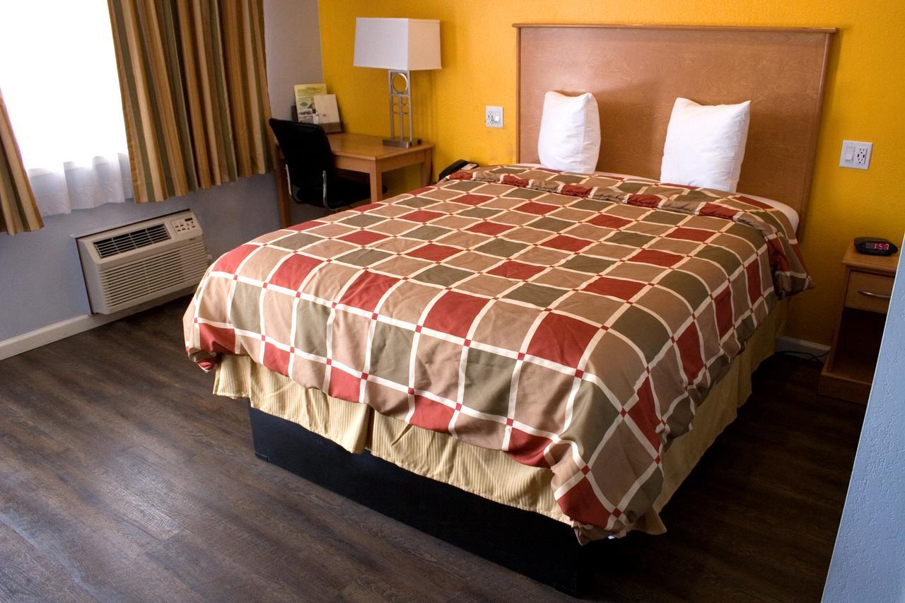 Keefers Inn King City Zewnętrze zdjęcie